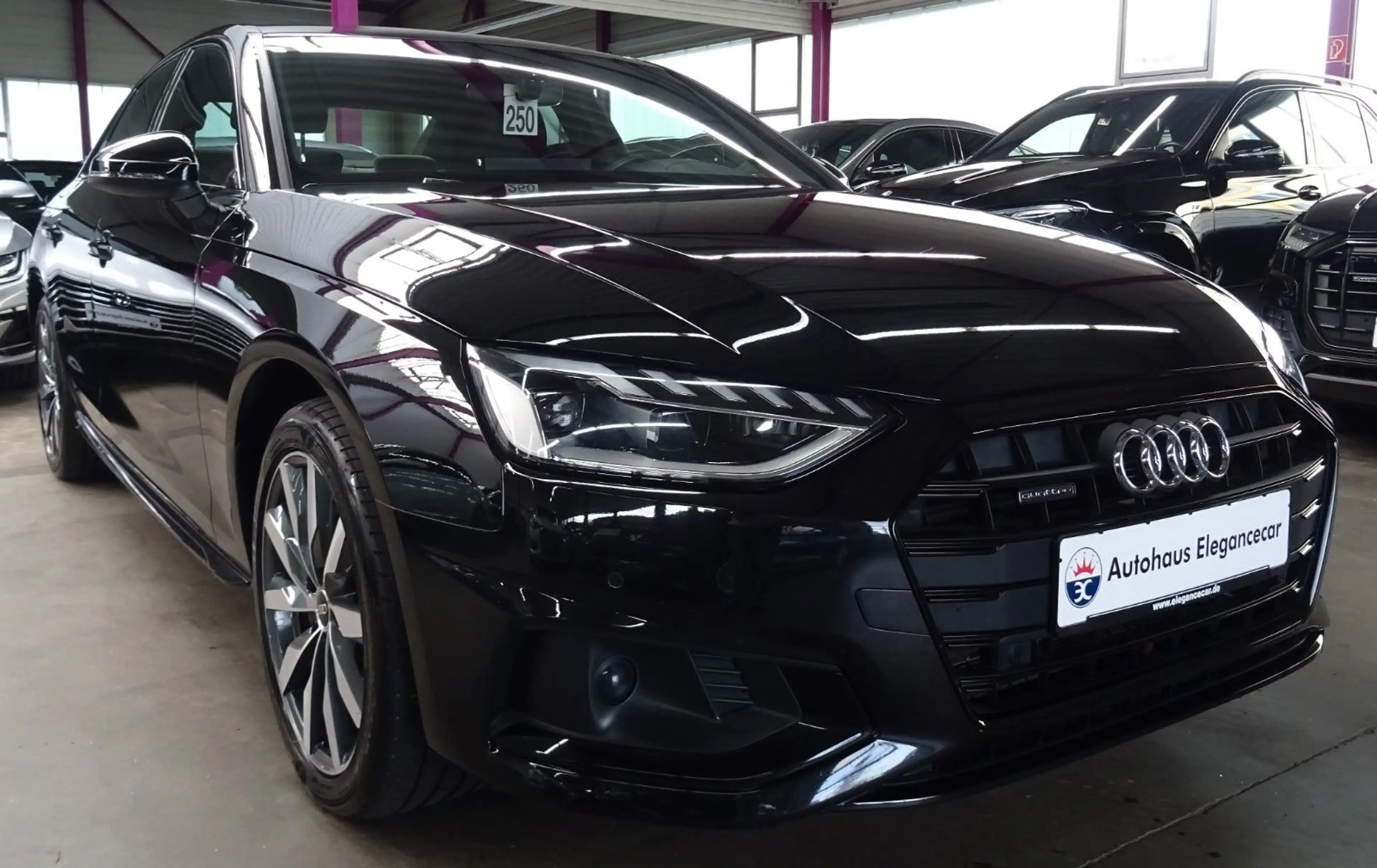 Audi A4 40 2.0 TDI QUATTRO* — photo 6