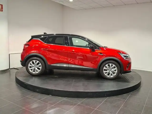 Renault Captur view 2