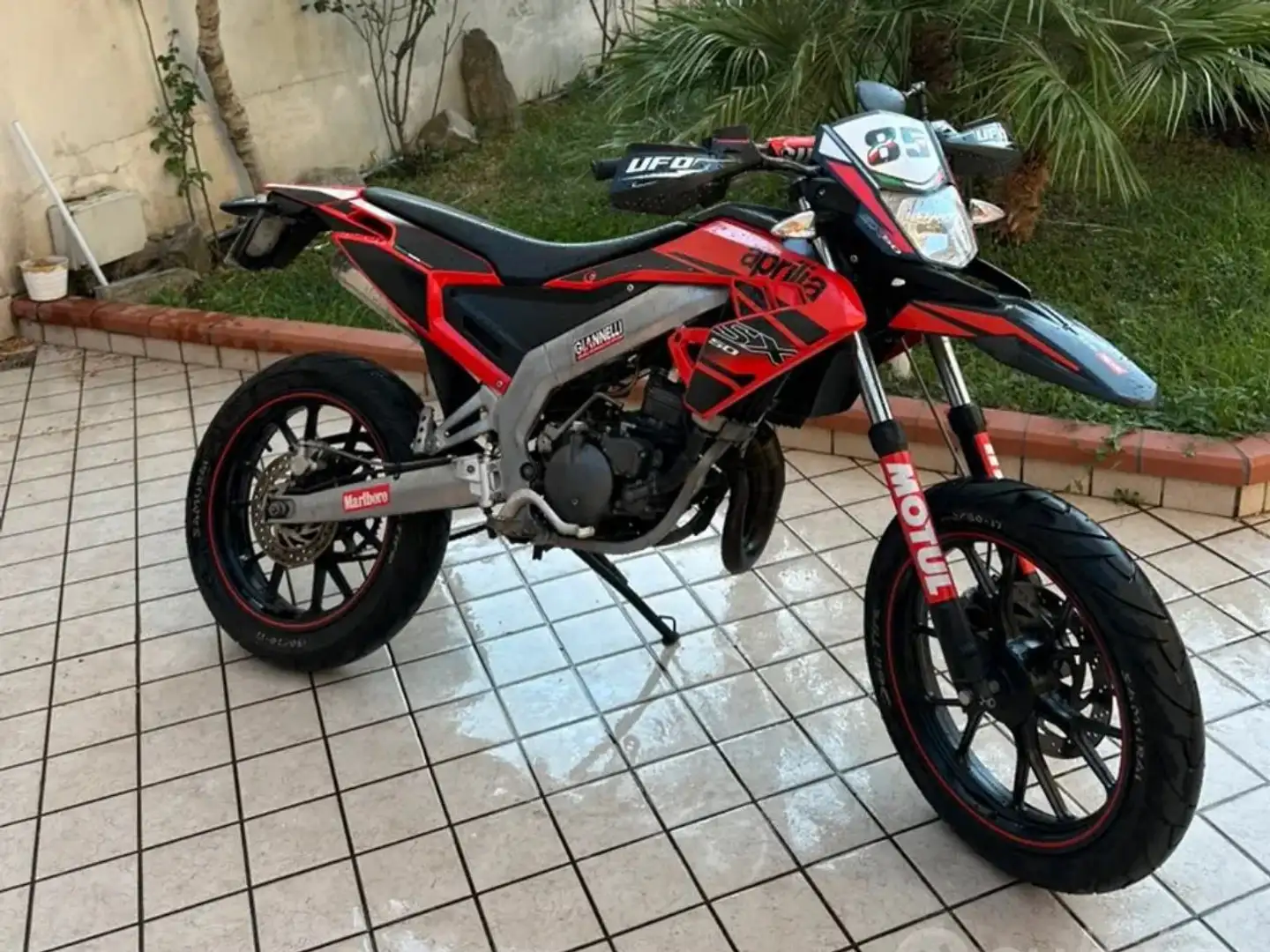 Aprilia SX 50 factory Rouge - 1