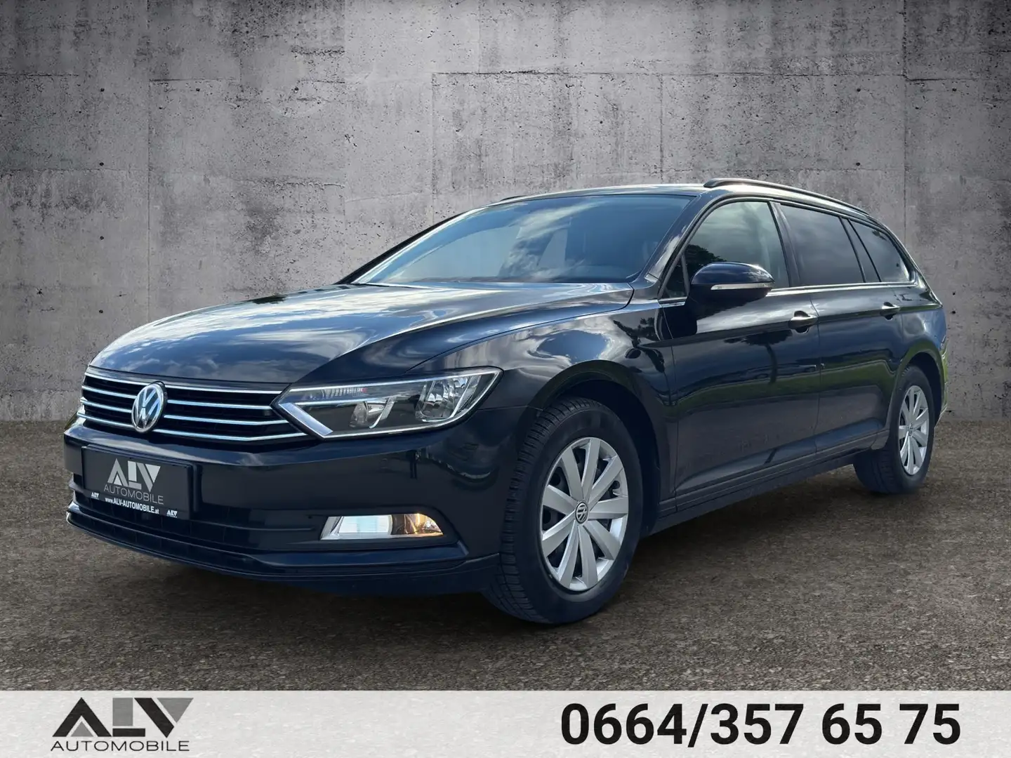 Volkswagen Passat Variant Trendline BMT DSG Automatik 2.Besitz! Czarny - 2
