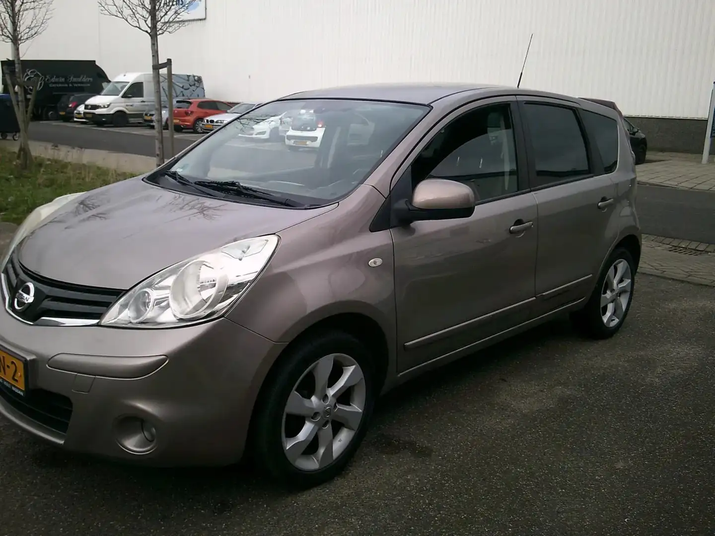 Nissan Note 1.6 MET AIRCO NAVI Braun - 1