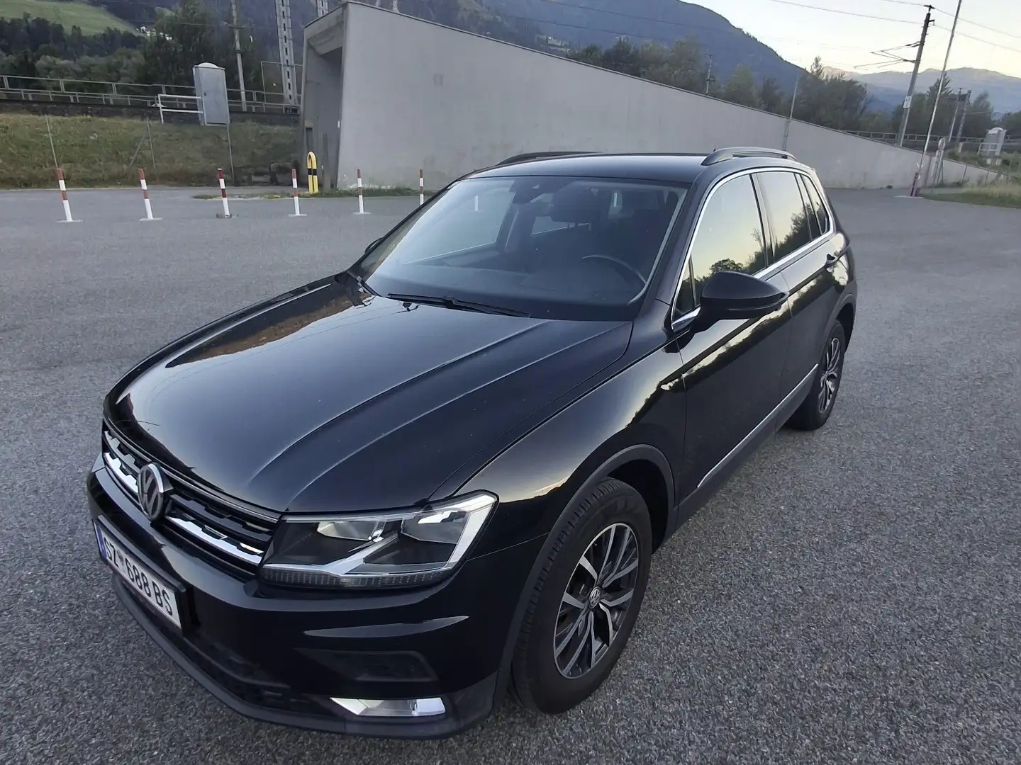 Volkswagen Tiguan 2,0 TDI SCR 4Motion Comfortline - 1