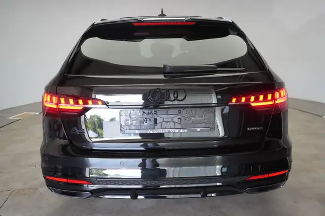 Audi A4 view 6