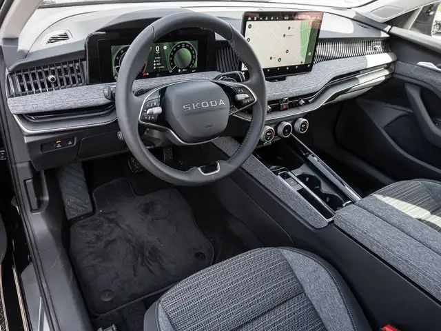 Skoda Superb view 9