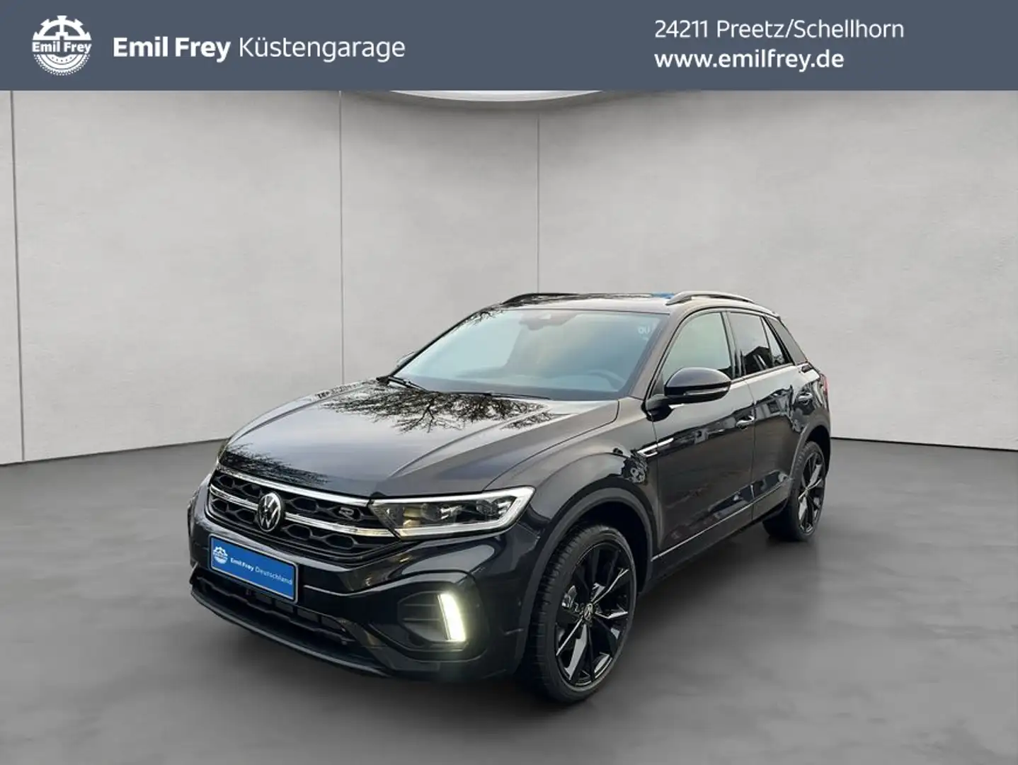 Volkswagen T-Roc 1.5 TSI R-Line DSG ACC RFK LED-Plus Zwart - 1