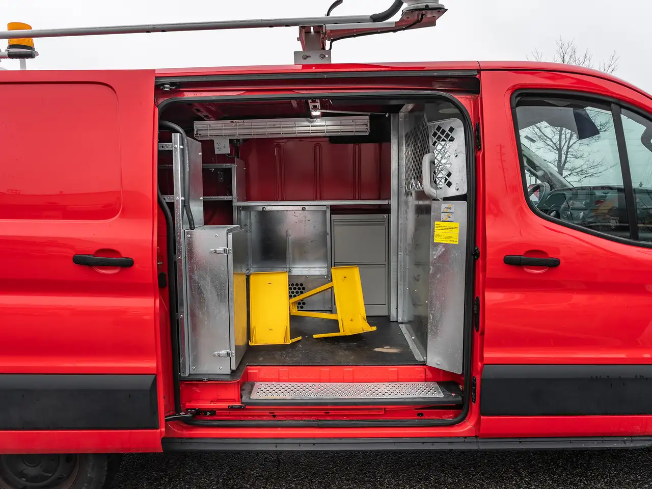Ford Transit Cargo Van снимка Ford Transit Cargo Van