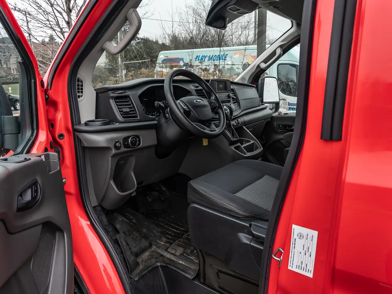 Ford Transit Cargo Van снимка Ford Transit Cargo Van