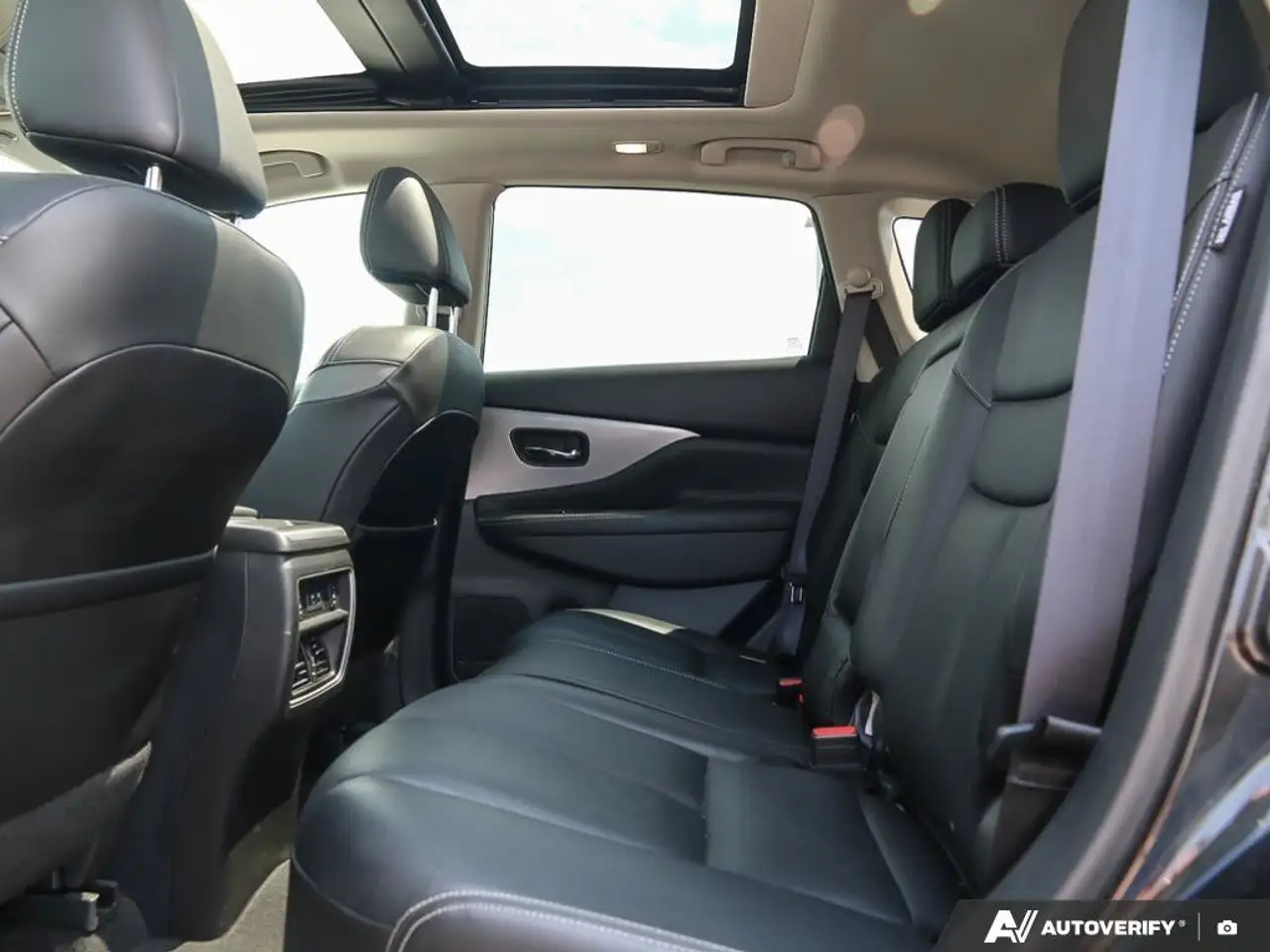 Nissan Murano снимка Nissan Murano