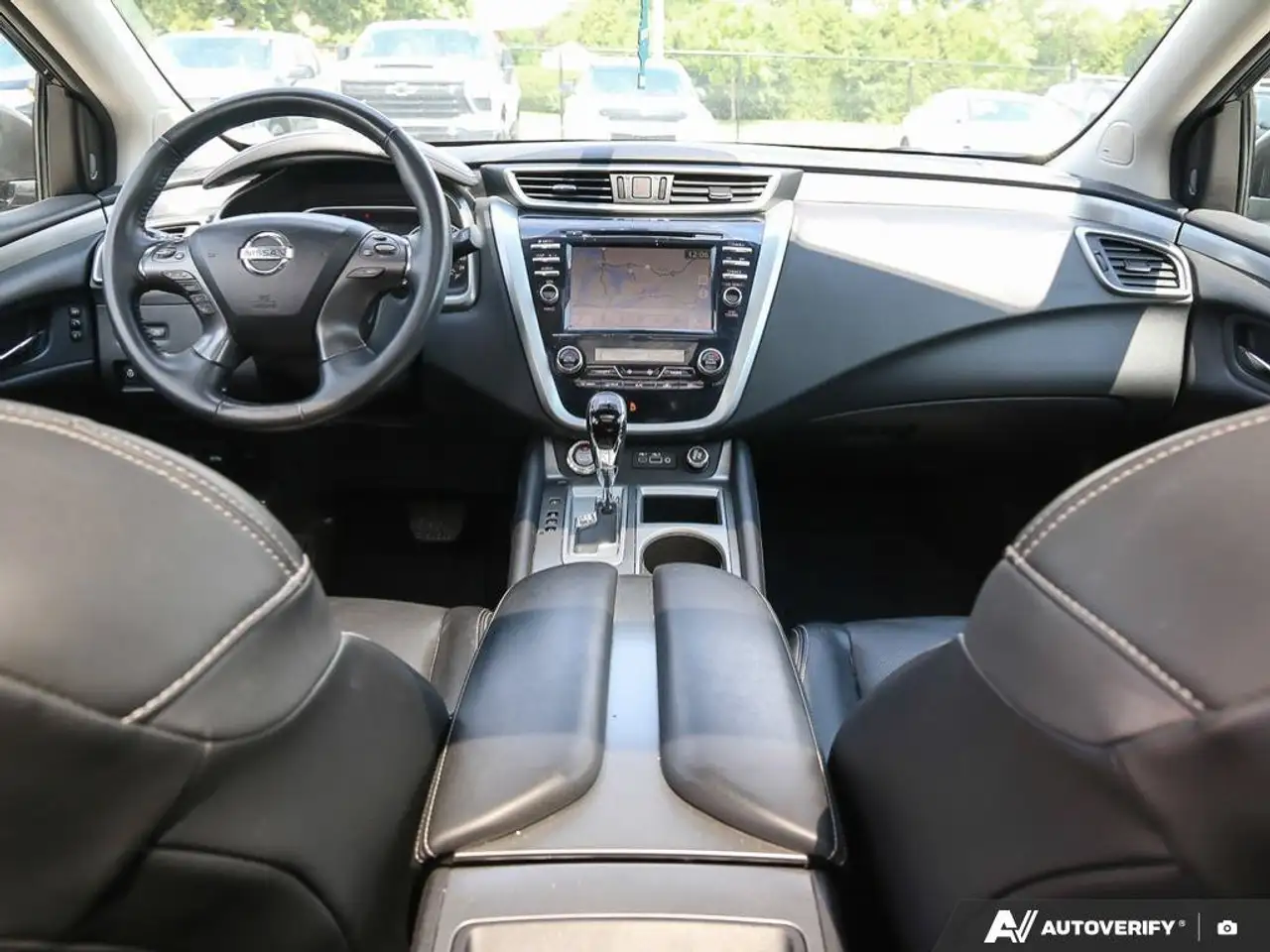Nissan Murano снимка Nissan Murano