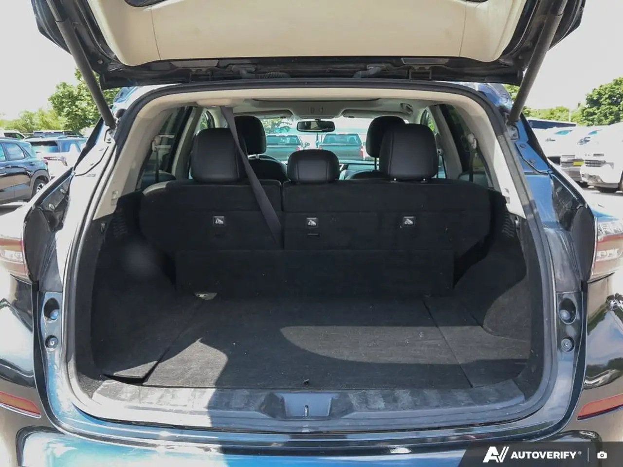 Nissan Murano снимка Nissan Murano