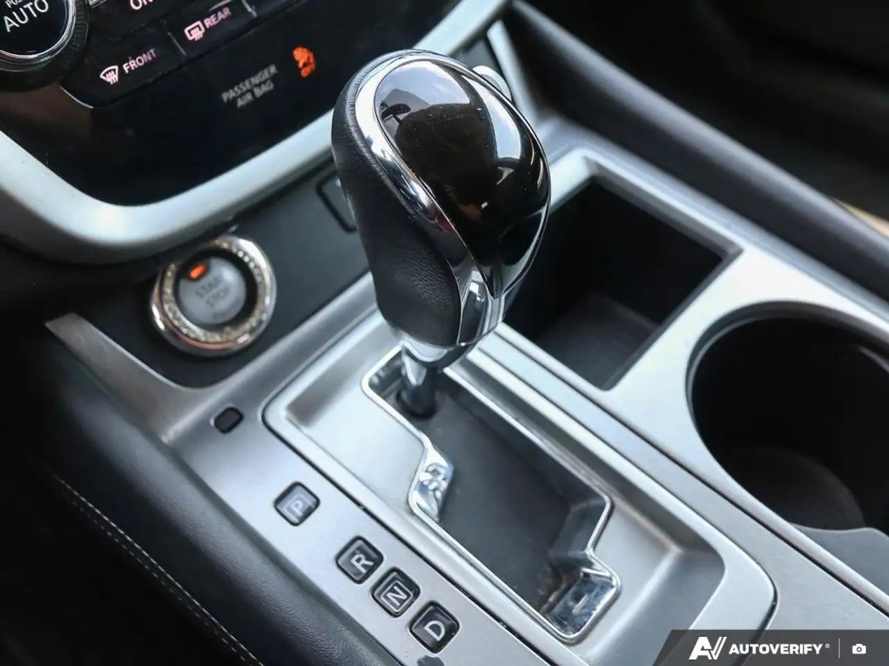 Nissan Murano снимка Nissan Murano