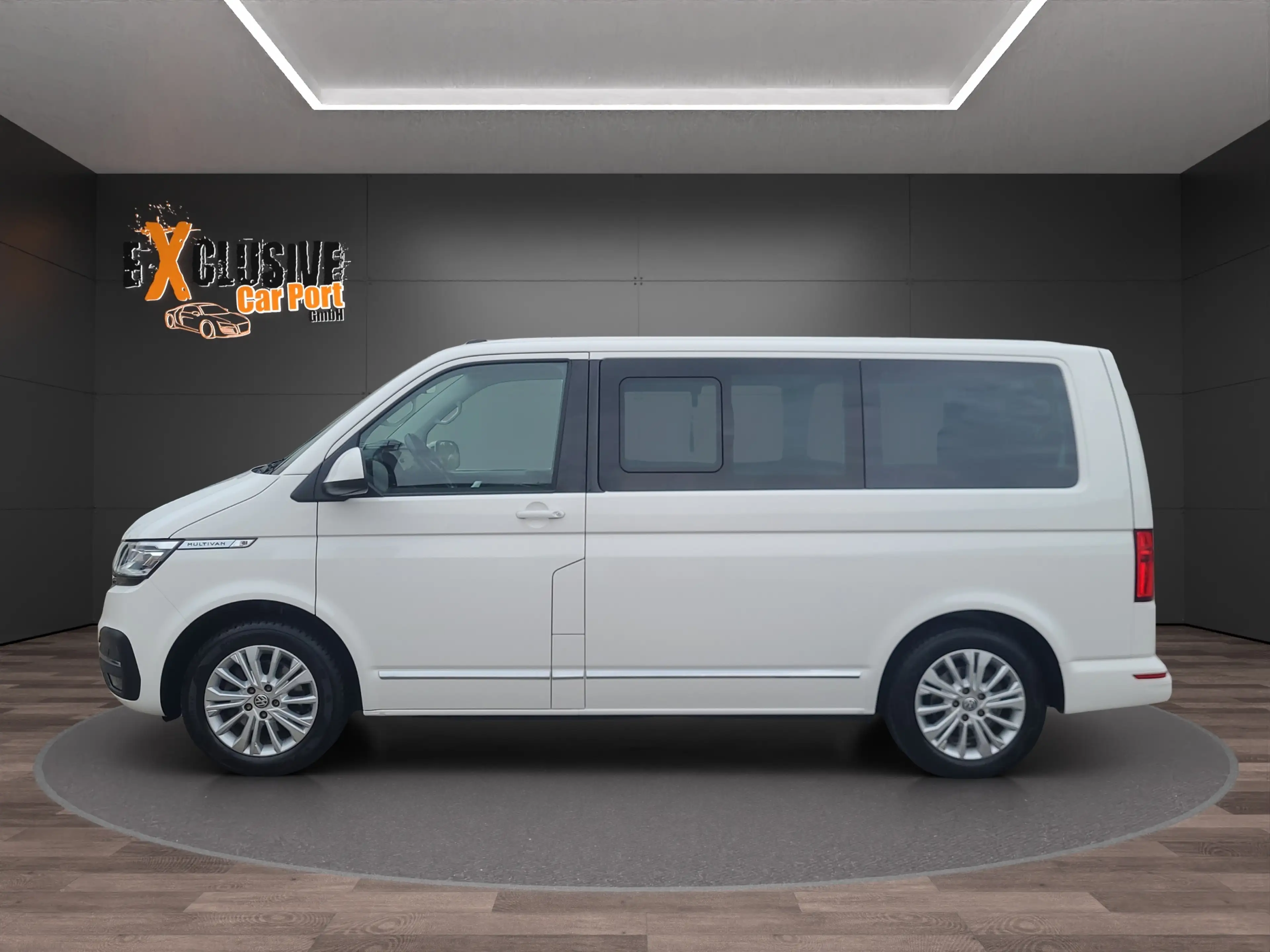 Volkswagen T6.1 Multivan Multivan Generation Six FWD — photo 2