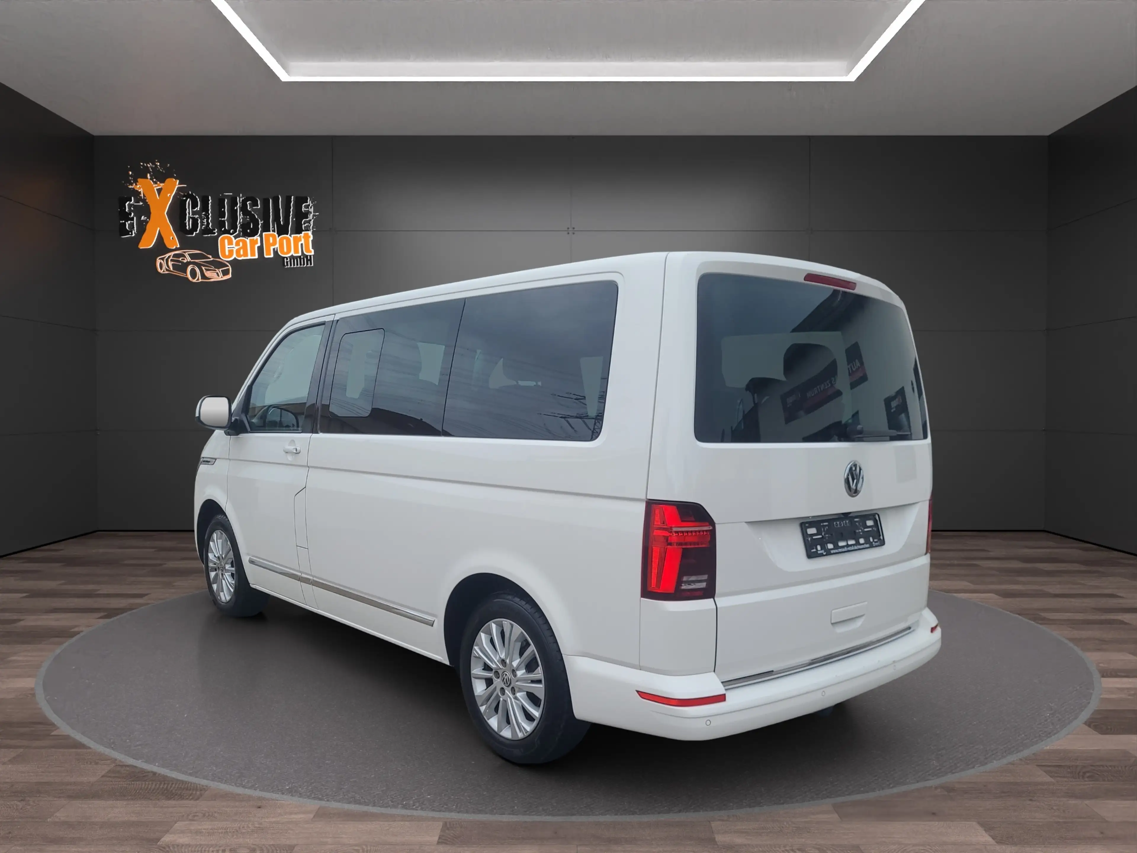 Volkswagen T6.1 Multivan Multivan Generation Six FWD — photo 3