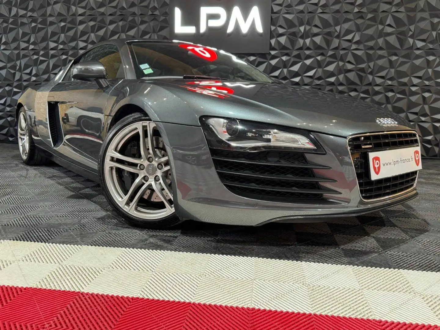 Audi R8 4.2 V8 FSI 420ch R tronic Gris - 2