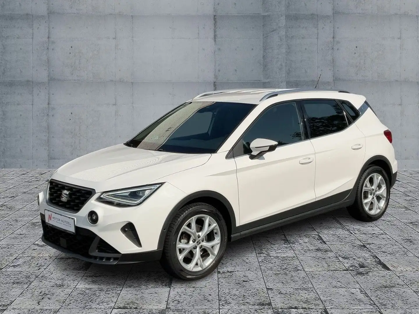 SEAT Arona 1.5 DSG FR 4JG+LED+NAV+ACC+APP+SHZ+RFK+17" Weiß - 2