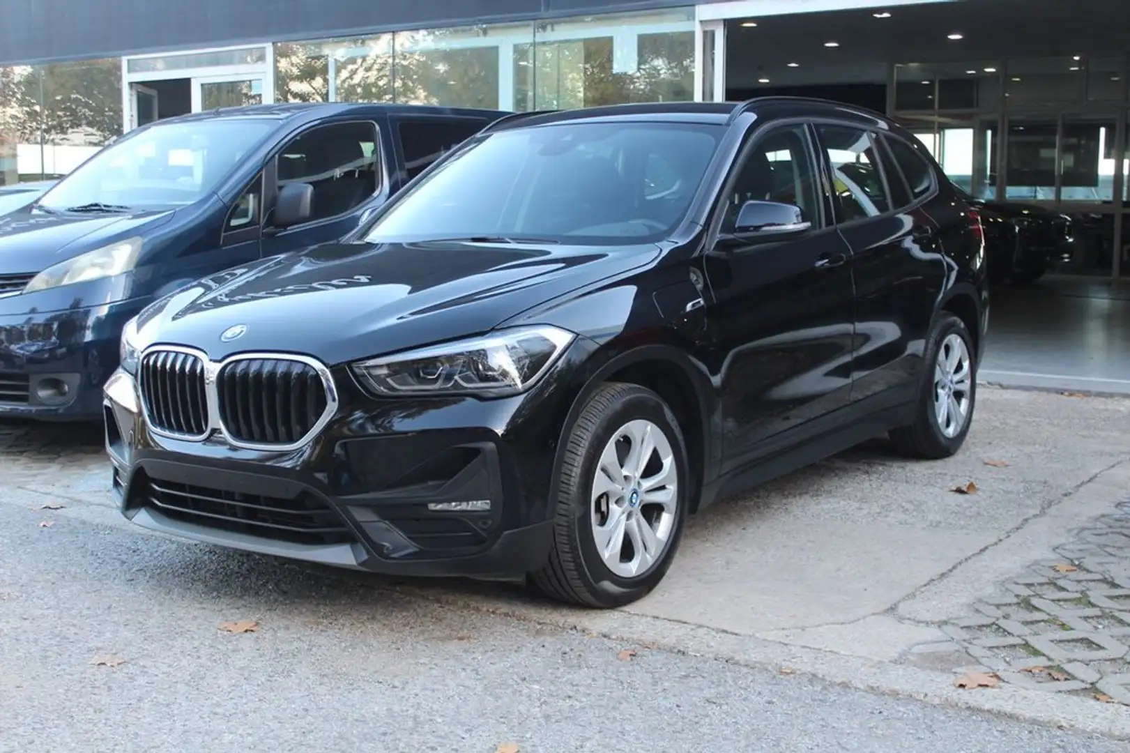 BMW X1 xDrive25eA Negro - 2