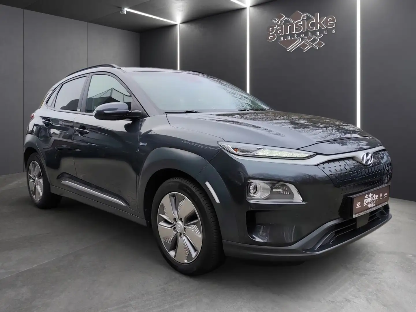 Hyundai KONA ELEKTRO 150kW Premium Grau - 2