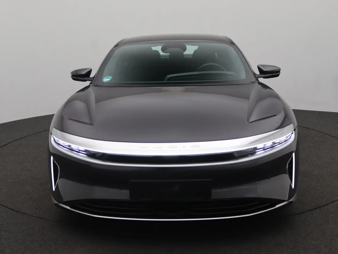 Lucid Air Pure Grau - 2