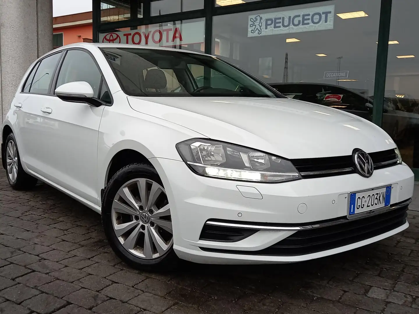 Volkswagen Golf Golf 5p 1.6 tdi Business 115cv Bianco - 1
