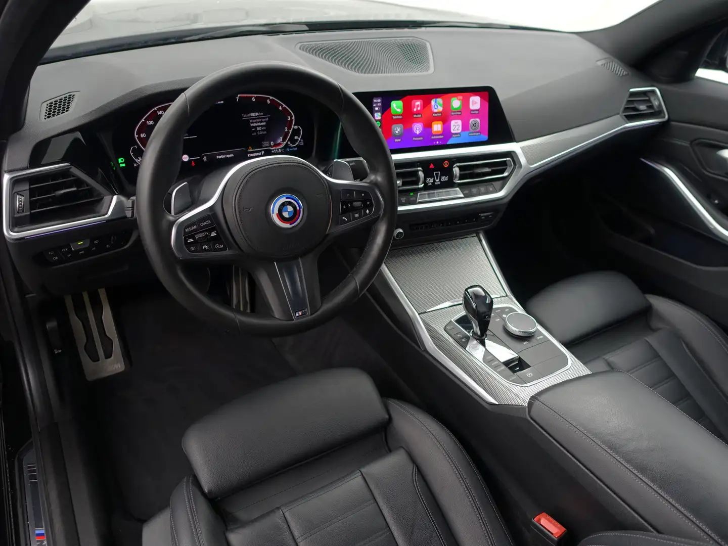 BMW 330 3-serie 330e eDrive M Performance Aut- Carbon, Car Zwart - 2