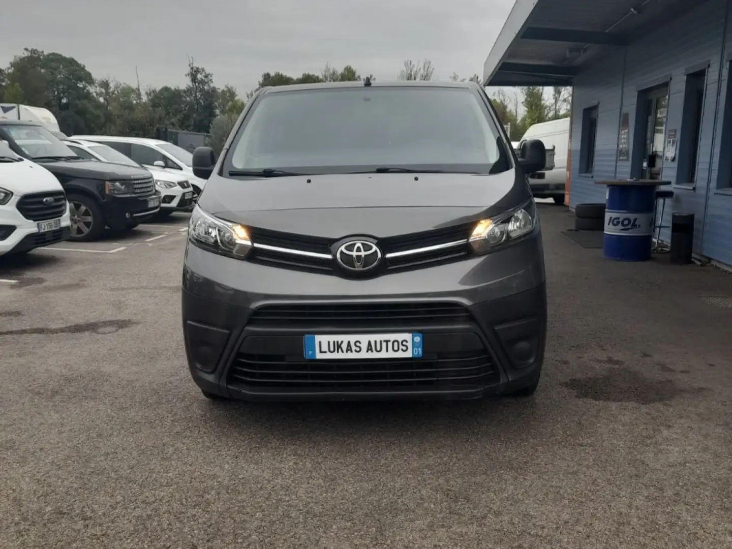 Toyota Proace VERSO RC22 Long 1.5L 120 D-4D BVM6 Executive PRIX 18000 EUROS HT Grijs - 2
