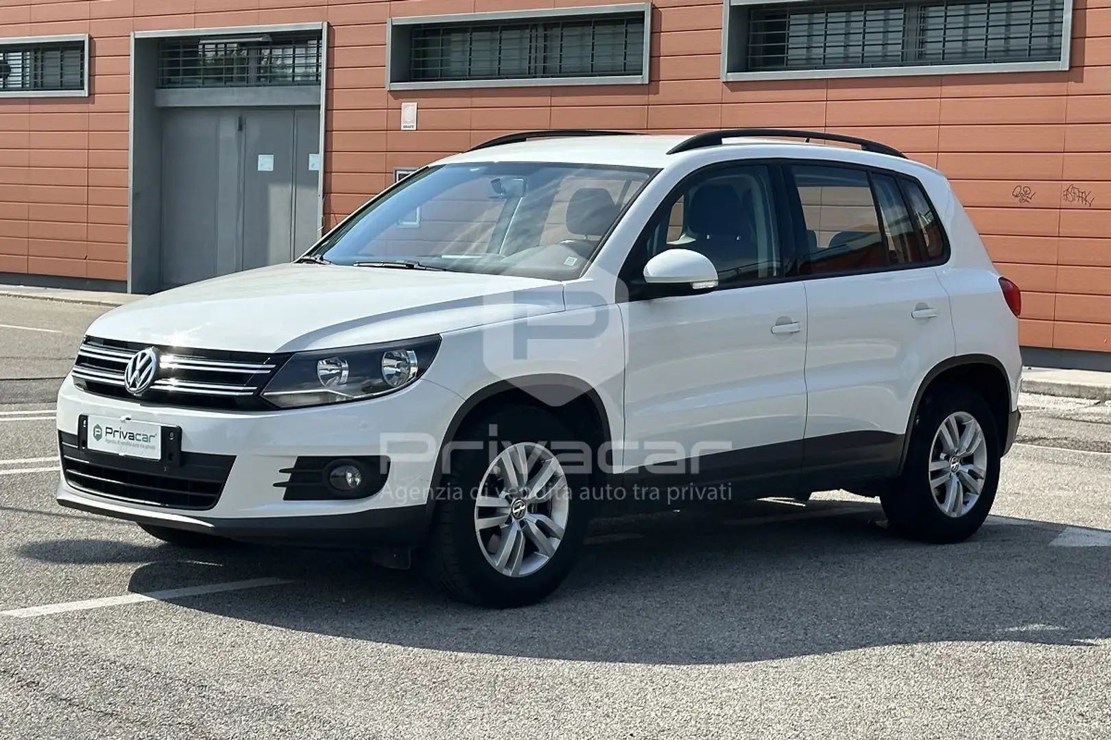 Volkswagen Tiguan Tiguan 2.0 TDI 110 CV Sport & Style BlueMotion Tec Bianco - 1