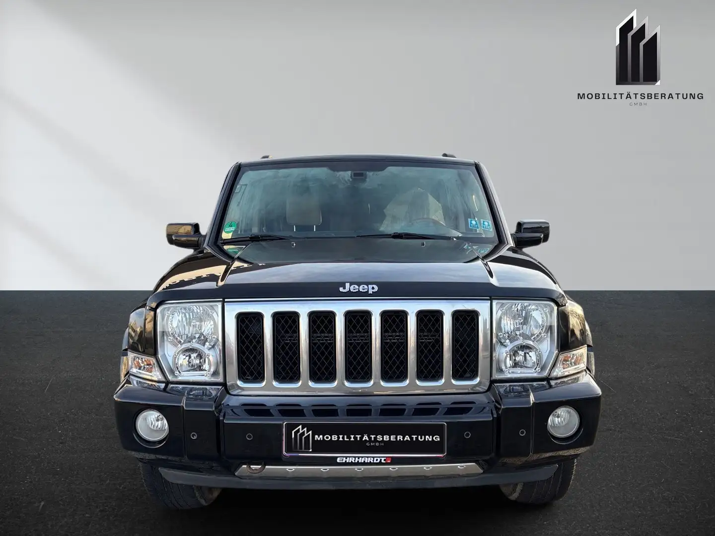 Jeep Commander Jeep Commander 3.0 CRD Overland Schwarz - 2