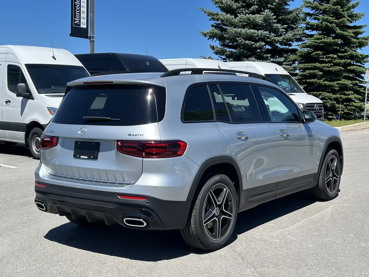 Mercedes-Benz GLB 2026