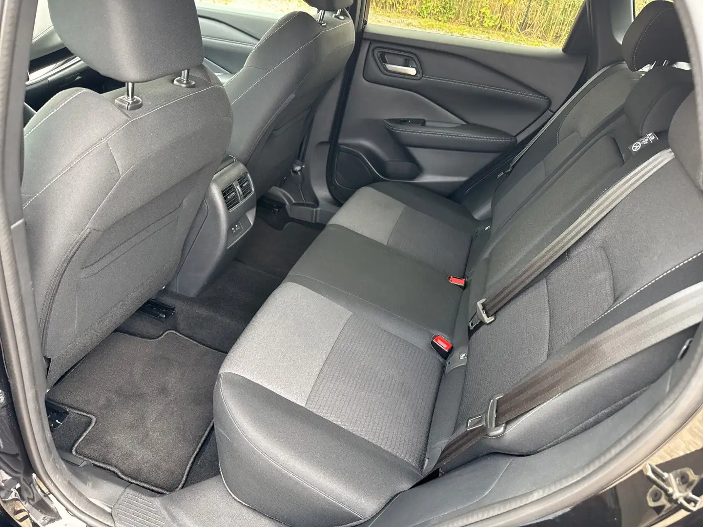 Nissan Qashqai N-CONNECTA 158 PS ( * WINTER - PAKET * ) Noir - 2