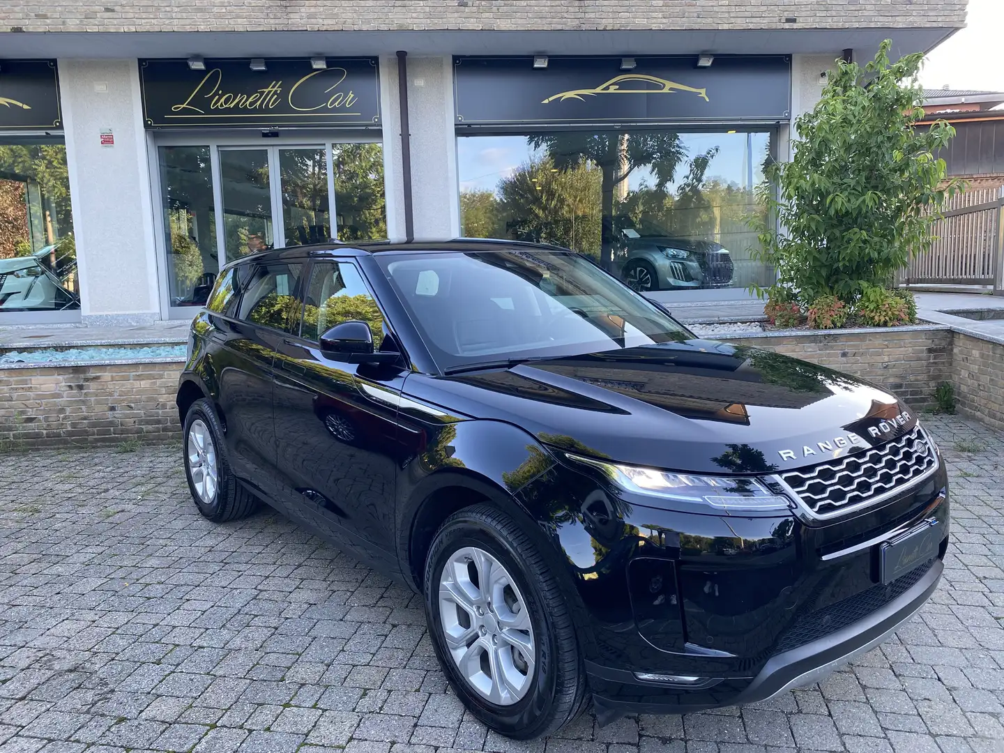Land Rover Range Rover Evoque 2.0d i4 mhev S Business Edition Premium awd 150 Cv Schwarz - 1