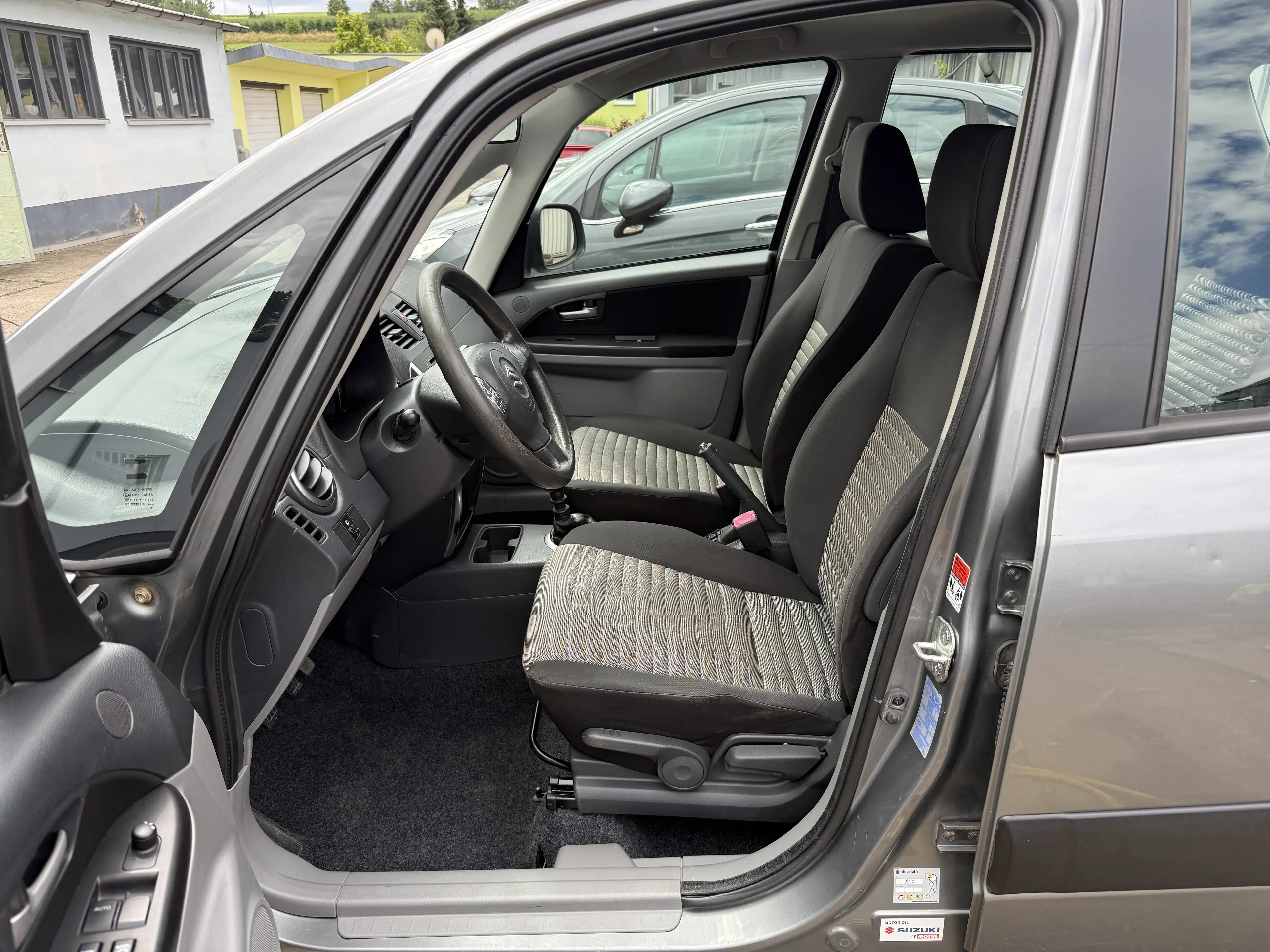 Suzuki SX4 Club — photo 5