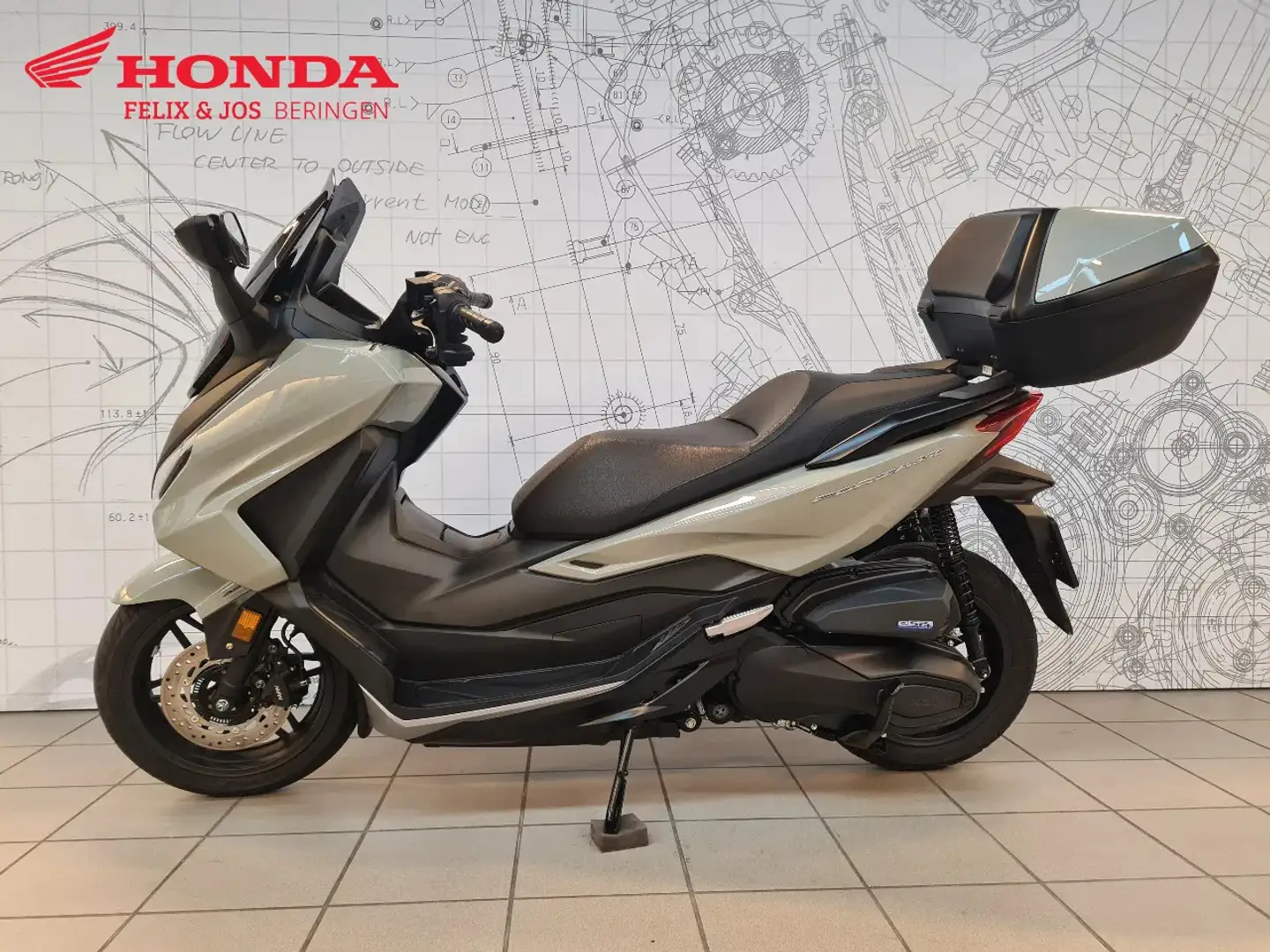 Honda Forza 350 NSS - 2