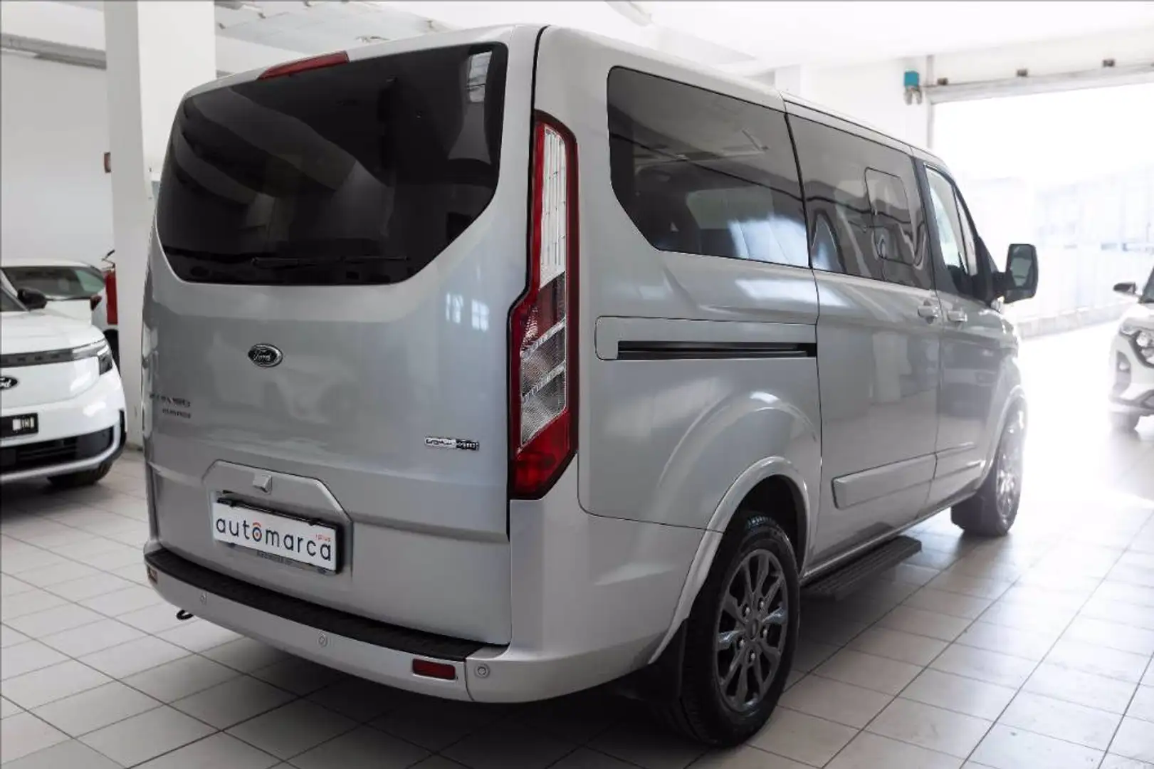 Ford Tourneo Custom 320 2.0 tdci MHEV 130cv Trend L1H1 E6.2 Grigio - 2