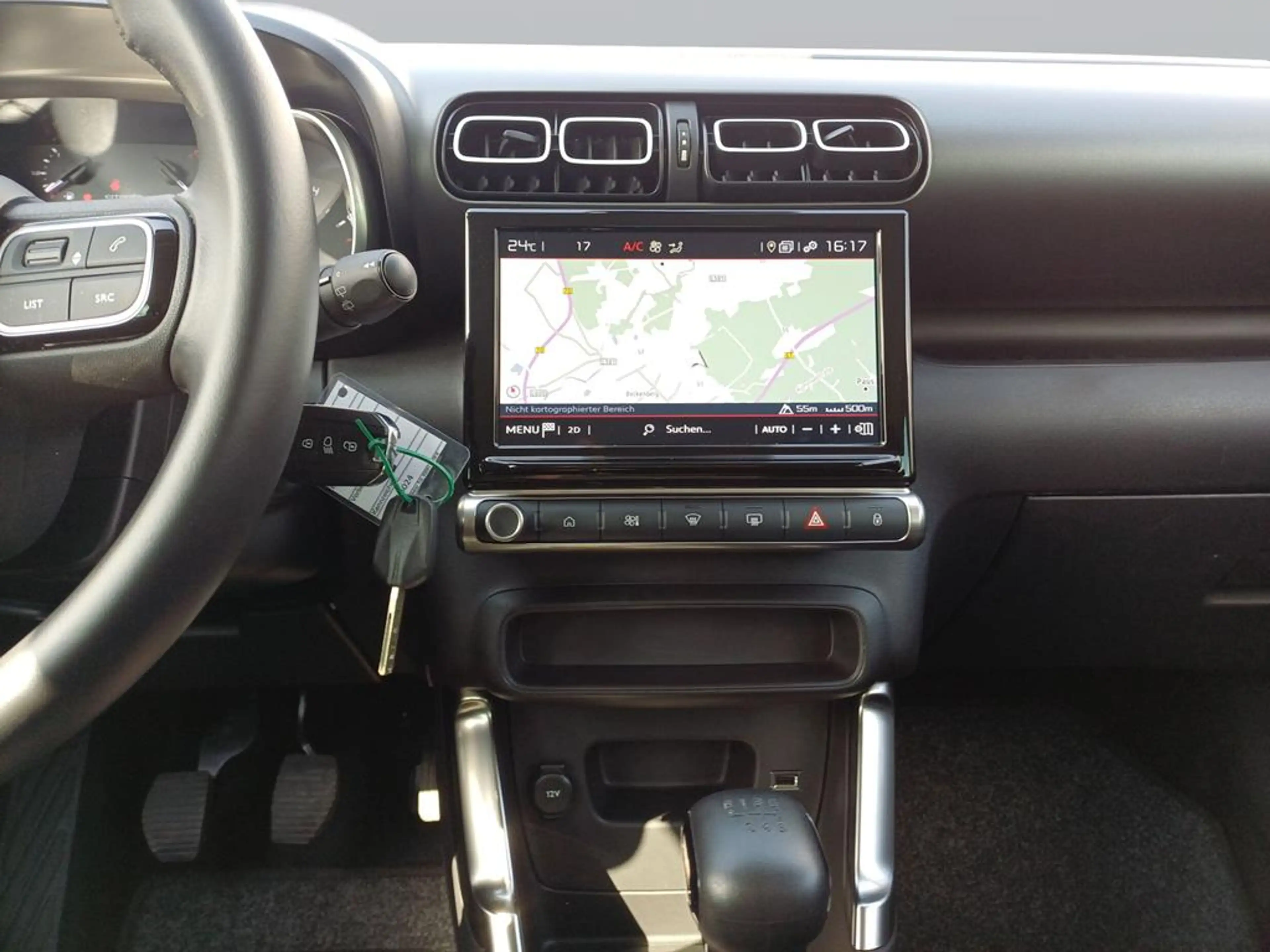 Citroen C3 Aircross PureTech 110 S&S Shine — photo 11