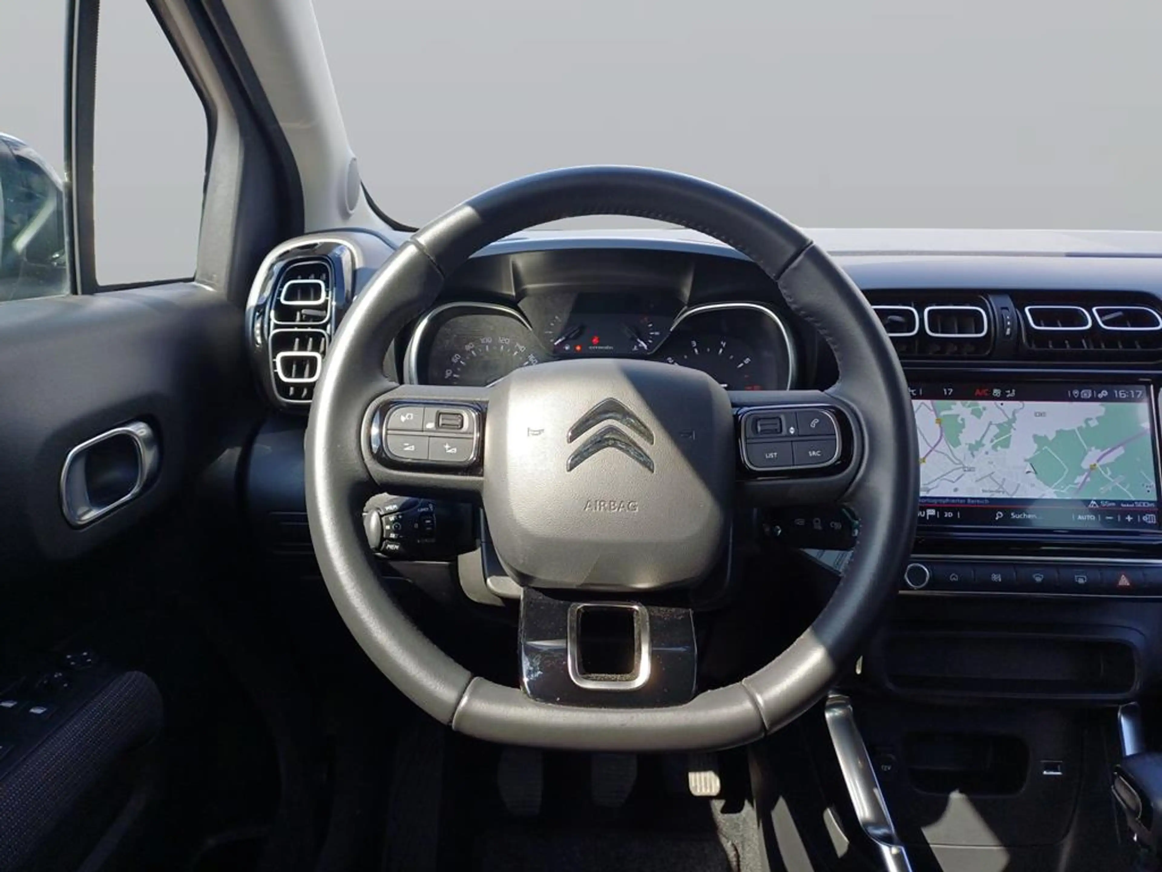 Citroen C3 Aircross PureTech 110 S&S Shine — photo 12