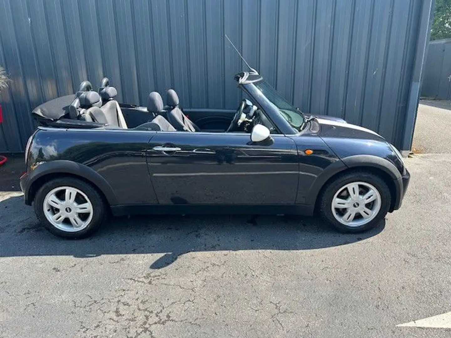 MINI Cooper Cabrio Albastru - 2