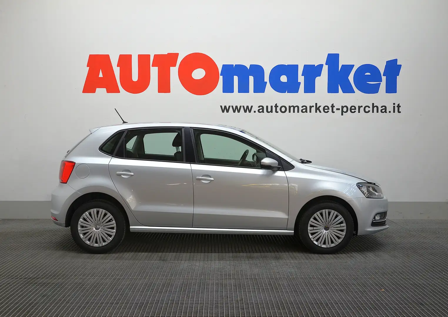 Volkswagen Polo 5p 1.0 MPI Comfortline Argento - 1