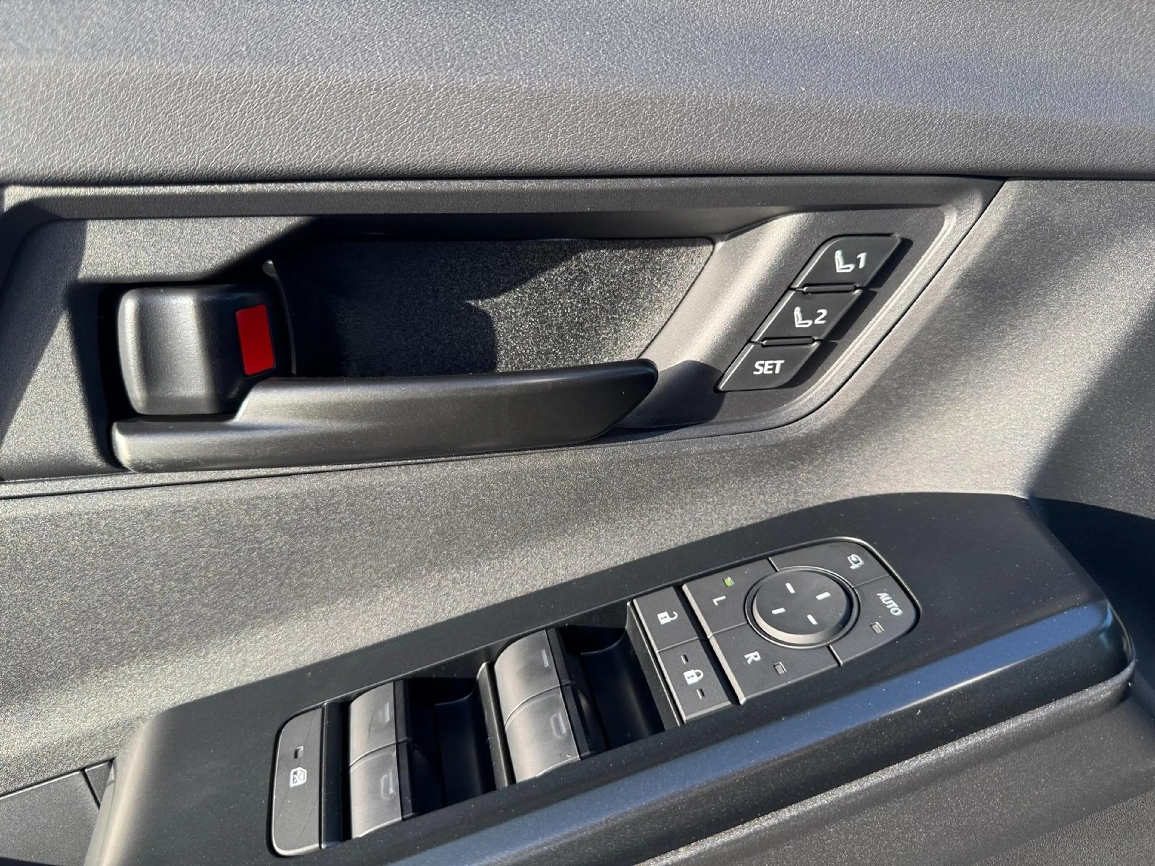 Toyota bZ4X Touring Lounge Leder Pano *Vollausstattung* — photo 15