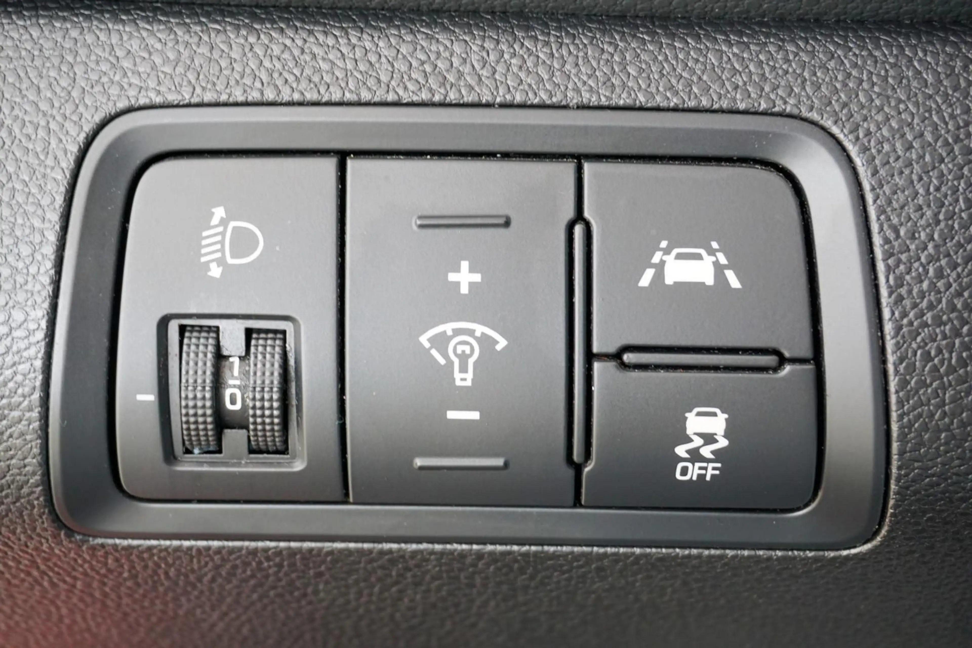 Hyundai i20 Style Kamera PDC Navi — photo 12