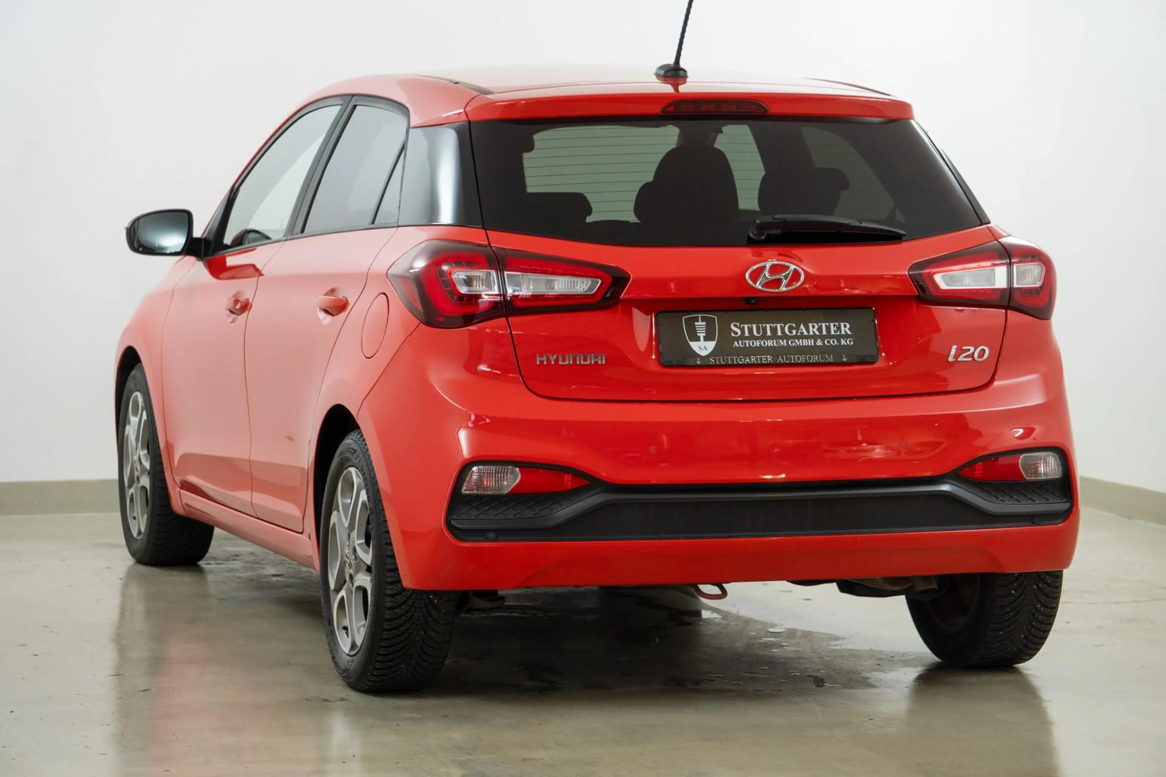 Hyundai i20 Style Kamera PDC Navi — photo 4
