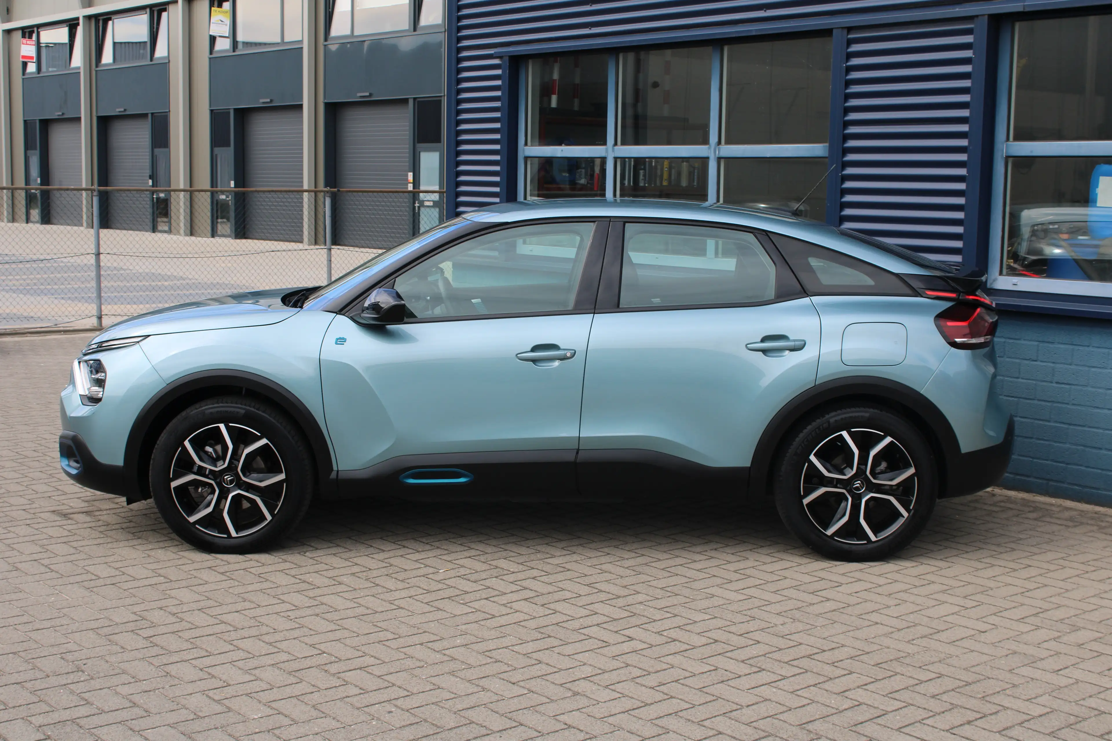 Citroen E-C4 Electric Feel Pack 50 kWh SOH waarde 91,44 | Achterbank in — photo 2