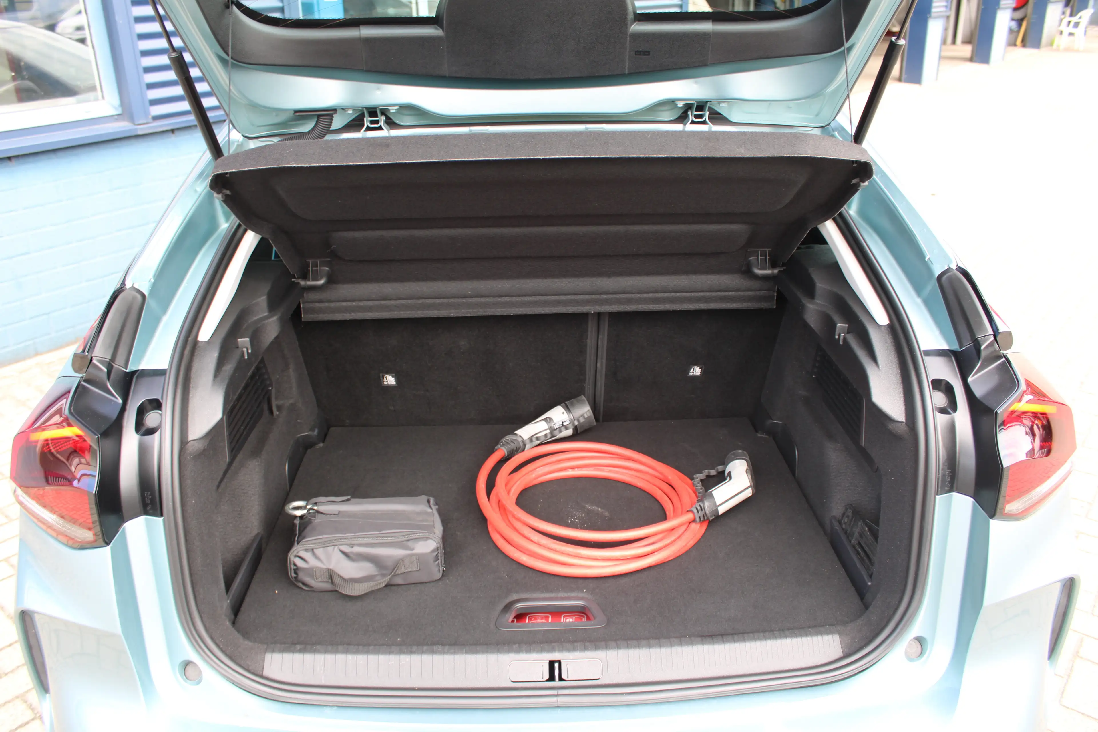 Citroen E-C4 Electric Feel Pack 50 kWh SOH waarde 91,44 | Achterbank in — photo 5