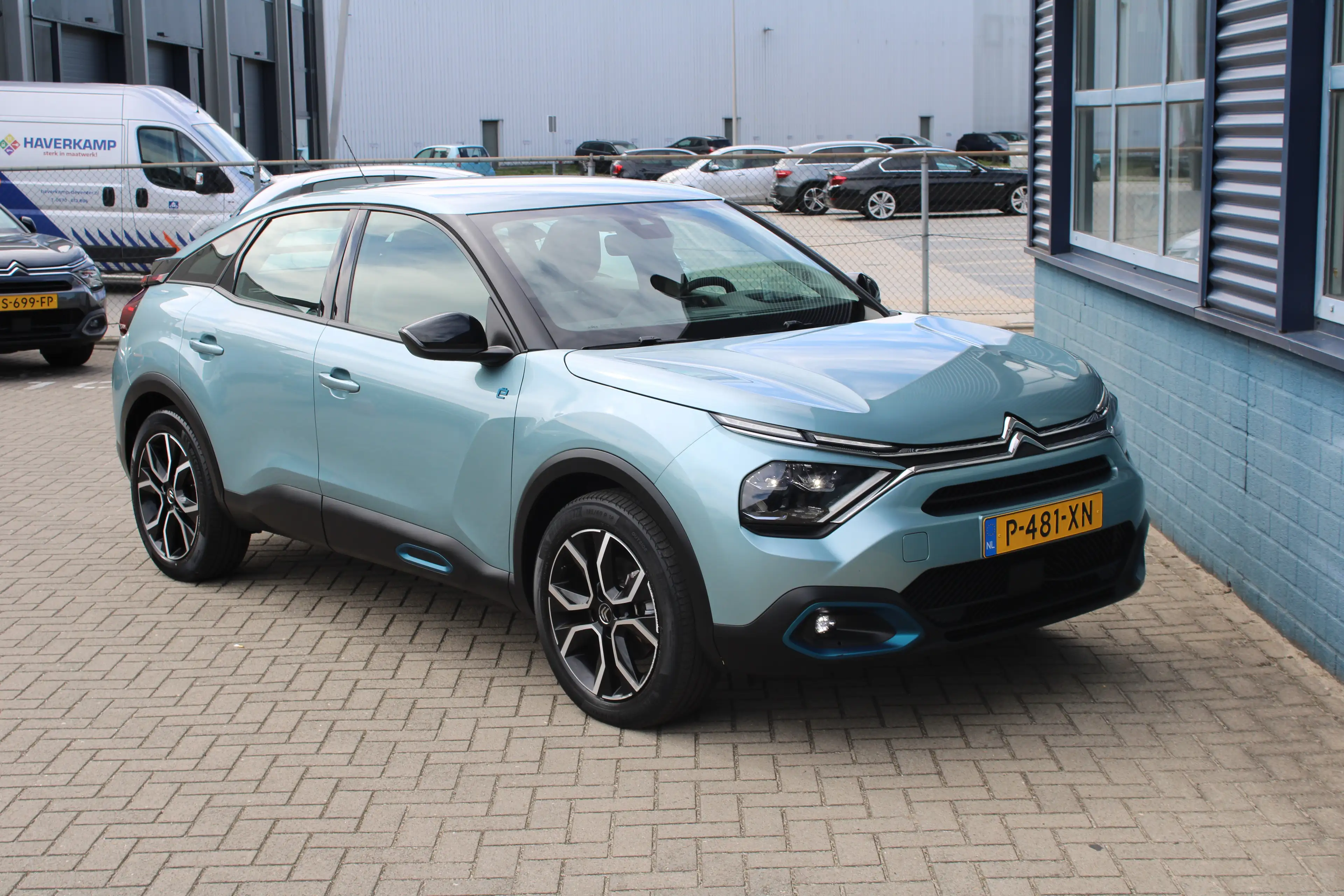 Citroen E-C4 Electric Feel Pack 50 kWh SOH waarde 91,44 | Achterbank in — photo 8