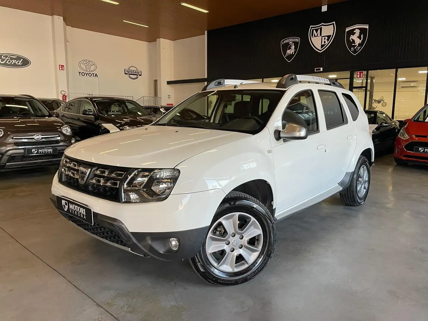 Dacia Duster 2014 1.5 dci Laureate 4x4 110cv Neopatentati Bianco - 1
