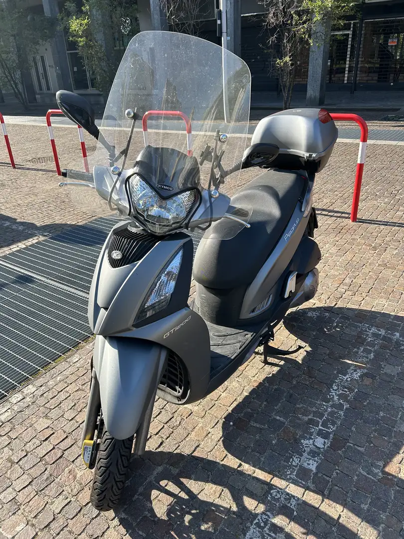 Kymco People GTi Kymco People GTi cilindrata 200 - 1