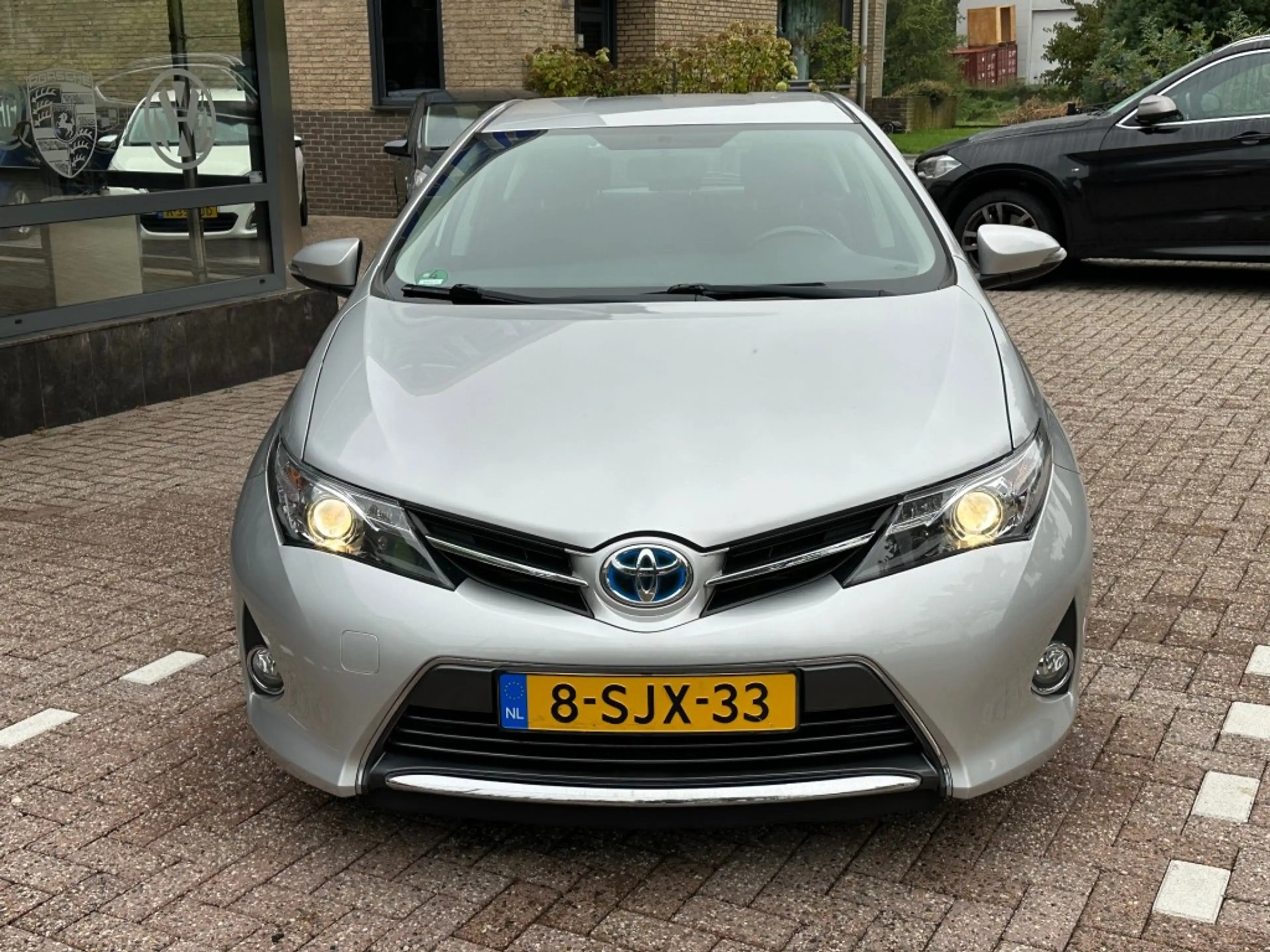 Toyota Auris 1.8 Hybrid Aspiration Automaat Navi camera Cruise — photo 3