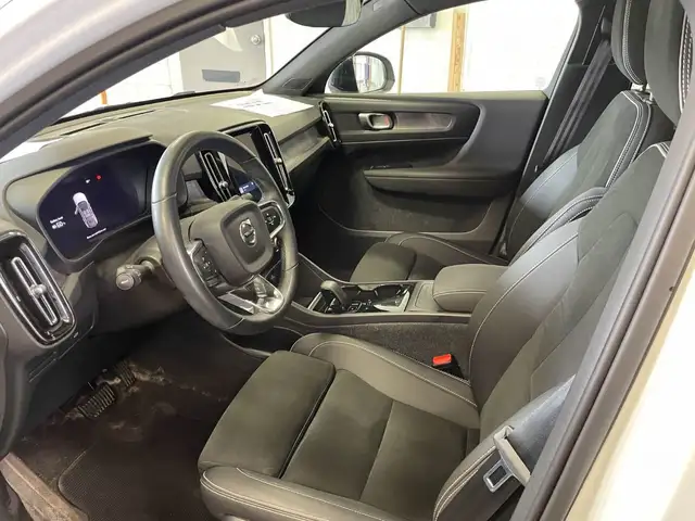 Volvo C40 2023 — photo 5