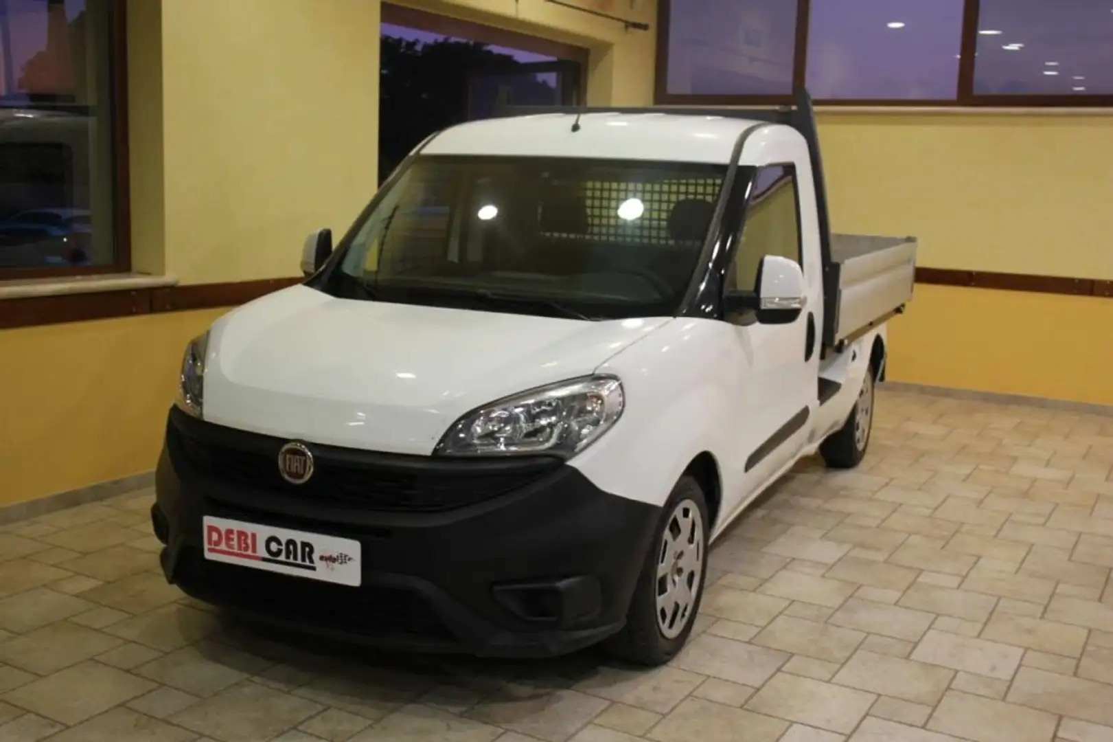 Fiat Doblo 16 MJT Work UP Cassonato Blanc - 2