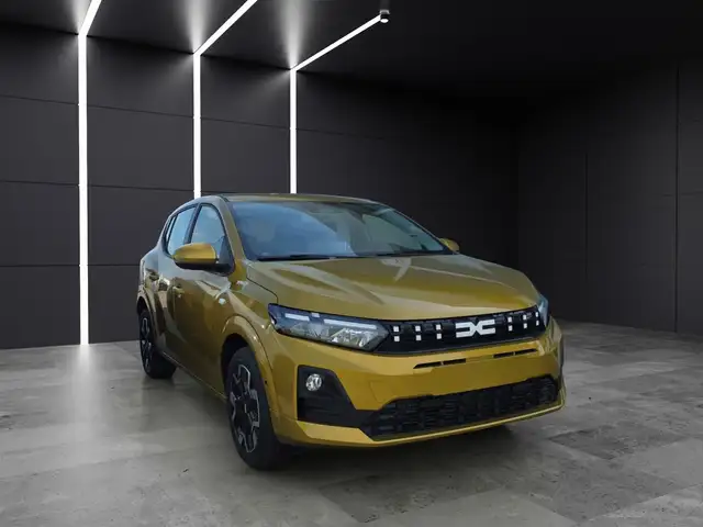 Dacia Sandero view 4