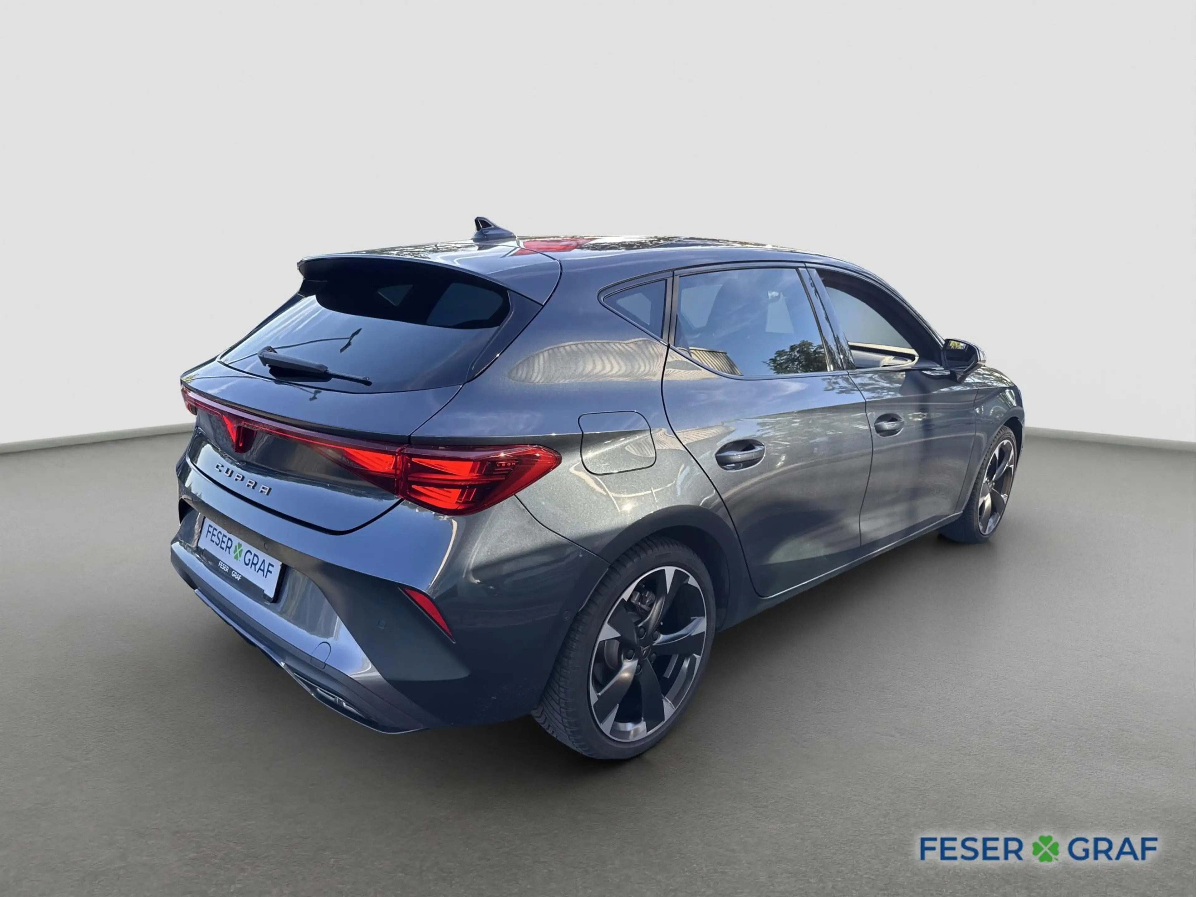 CUPRA Leon 1.5 eTSI DSG AHK Matrix Keyless RFK Navi — photo 3